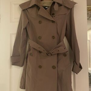 Women Classic Beige Trench Coat with hood